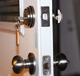 Locksmith Master Shop Manchester, MA 508-244-4378 Locksmith Master Shop Manchester, MA 508-244-4378 - 11-Lock-locksmith